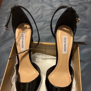 Alisha shoes by Steve Madden
